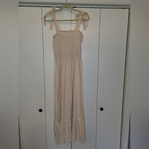 Elegant Cream Maxi Dress